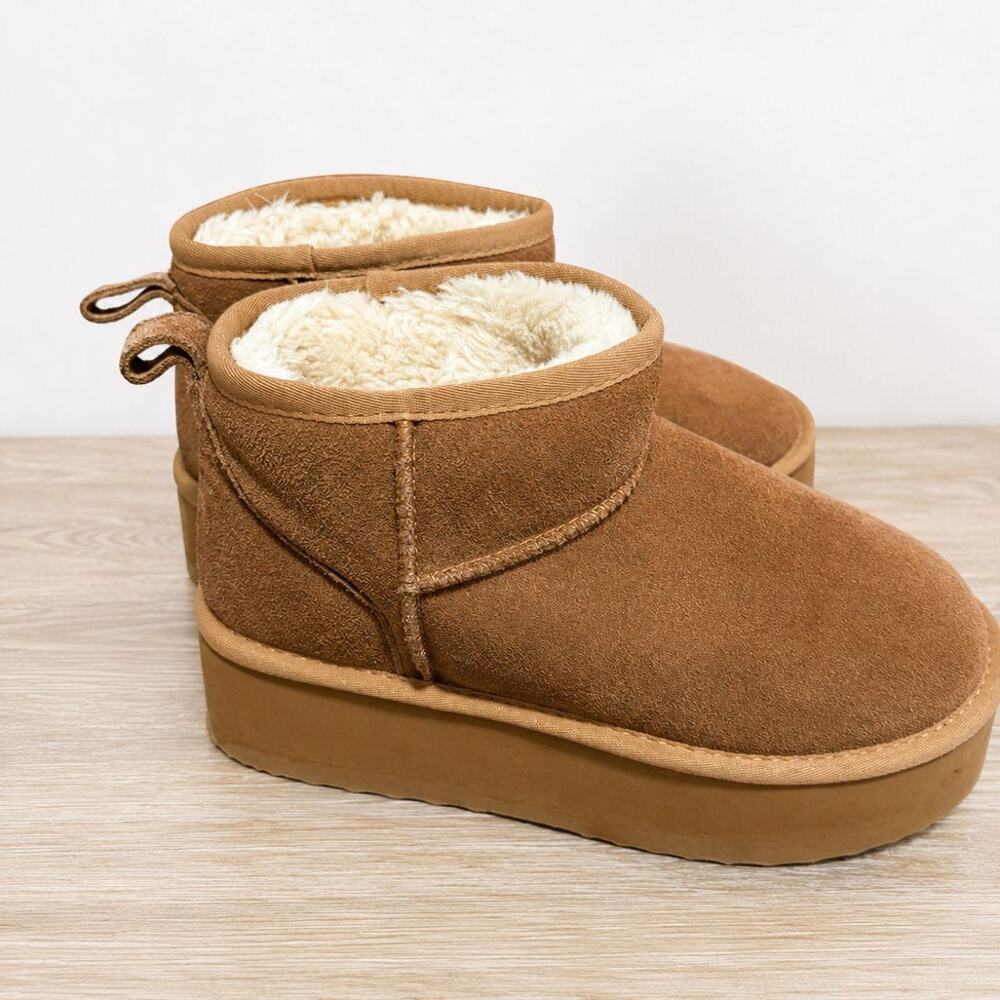Dream Pairs Women’s Size 8 Brown Faux Suede Platform Ankle Boots
